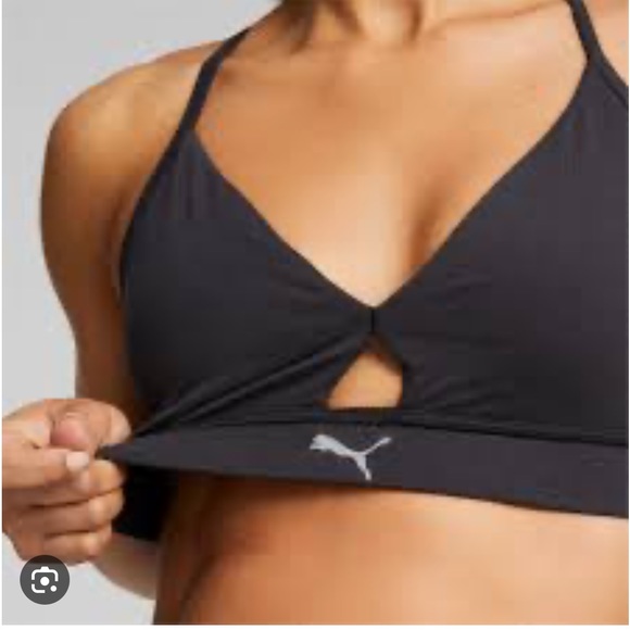 NWT~🦖SOLD!🦖Puma Cloudspun Bralette size M sports bra - Picture 2 of 12